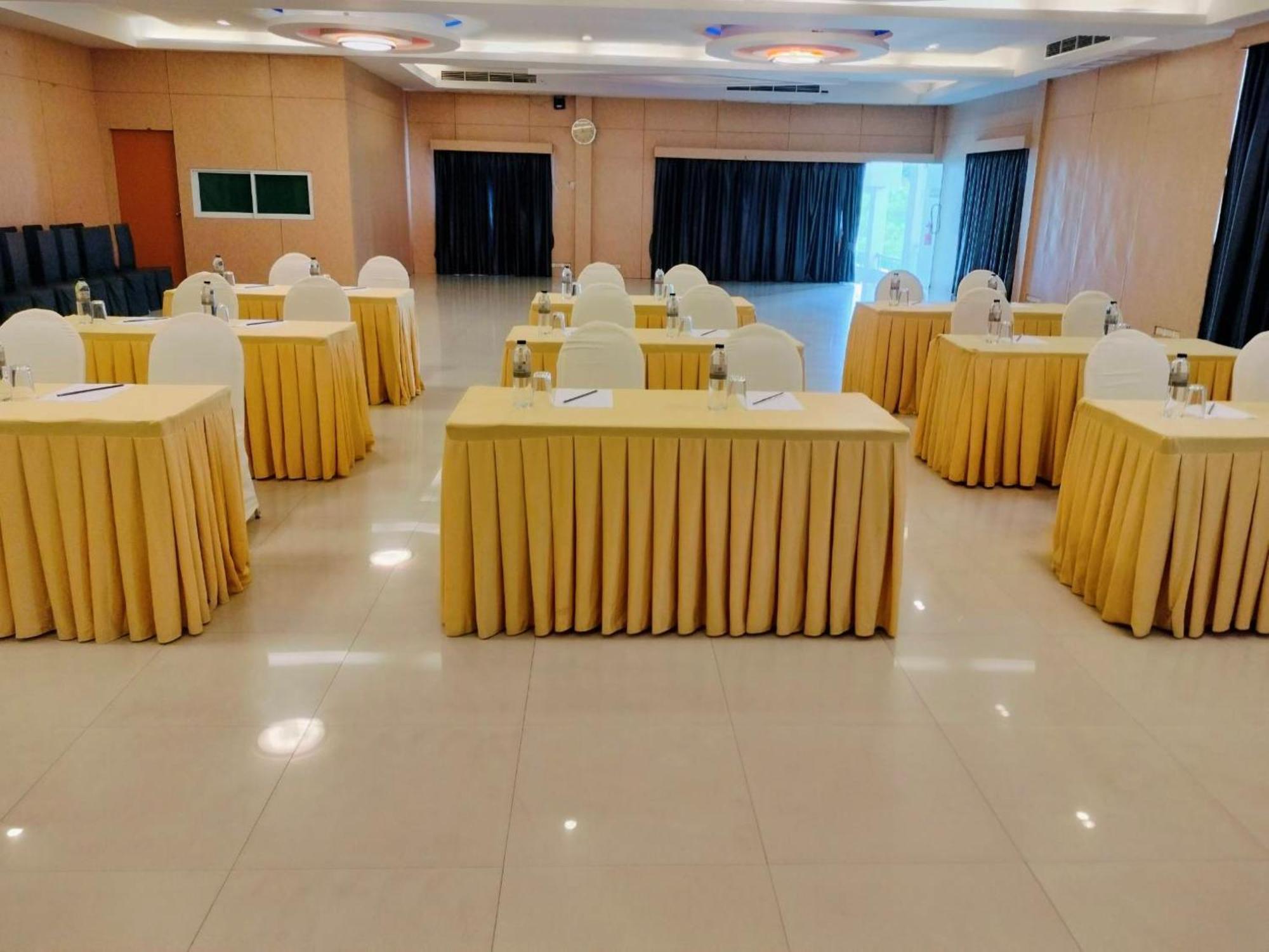 Dragon Beach Resort , Jomtien Beach Pattaya Dış mekan fotoğraf