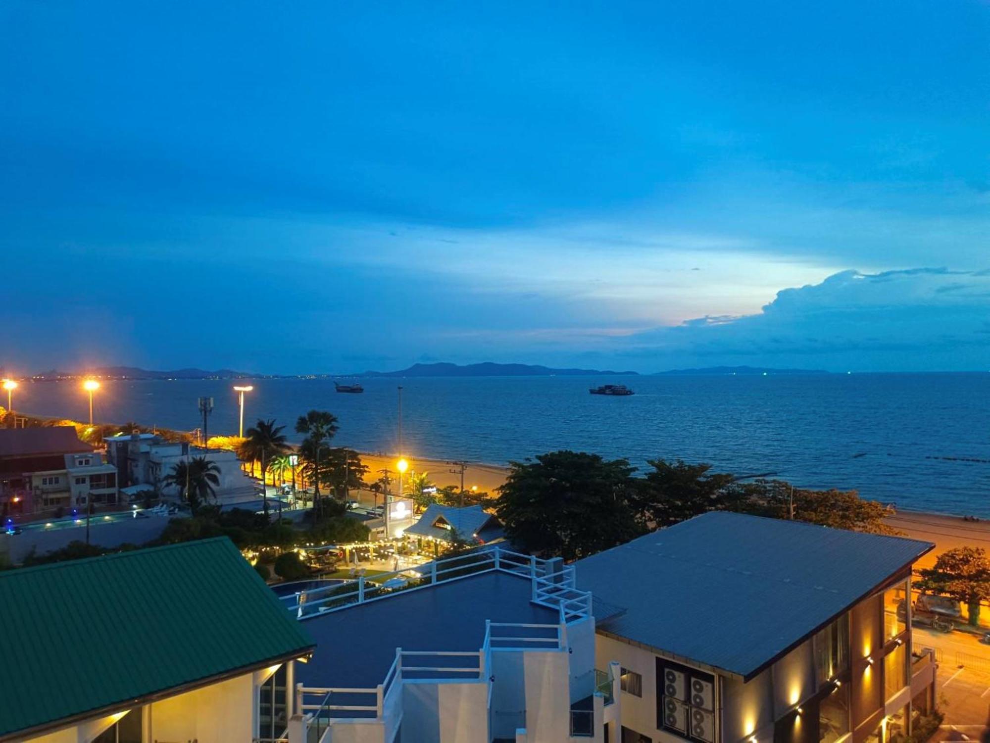 Dragon Beach Resort , Jomtien Beach Pattaya Dış mekan fotoğraf